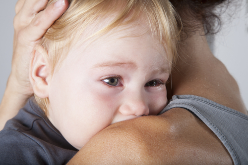 2歳のイヤイヤ期の8つの対応法!子どもの癇癪・わがままでイライラしたときの先輩ママの対処法は?