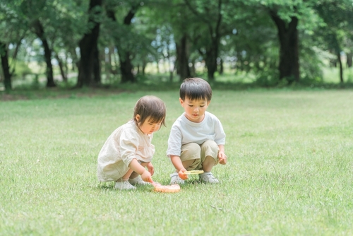 【産婦人科医監修】二人目の妊活を始めるタイミングを解説！子作りはいつからOK？希望の誕生月・年齢差にするための計算方法も紹介