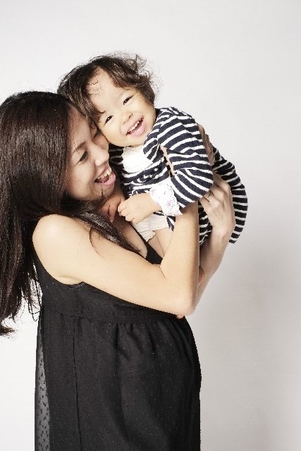 妊娠中の授乳が痛い!いつまで続ける?妊娠初期の授乳と流産の関係は?