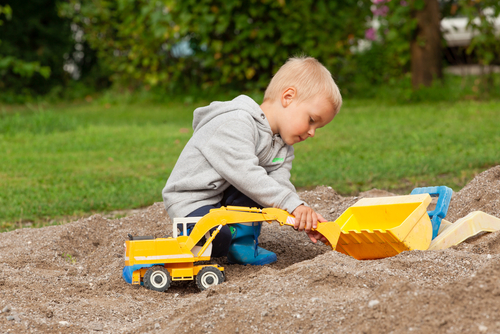 おすすめ砂場セット！アンパンマンなど人気のおもちゃ12選！室内用も