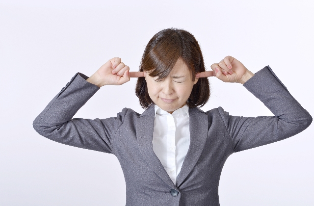 生理のときに頭痛が起こる原因は?頭痛が起こりやすくなる4つのNG行動と頭痛の緩和法も解説!