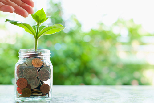 オリックス生命の終身保険ライズの評判は？メリット・デメリットを解説！学資保険にもなる？