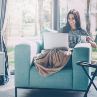 妊娠中と産後のおすすめ保険！出産・帝王切開の保障は？女性の医療保険は必要？