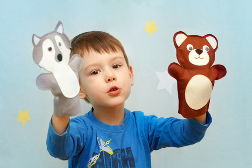 赤ちゃんにおすすめハンドパペット15選！ディズニー、アンパンマンが人気！手作りはできる？