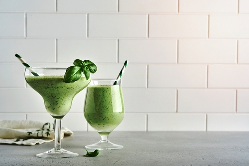 【産婦人科医監修】妊婦は青汁を飲める？ノンカフェインが多い？妊娠中におすすめの青汁をご紹介