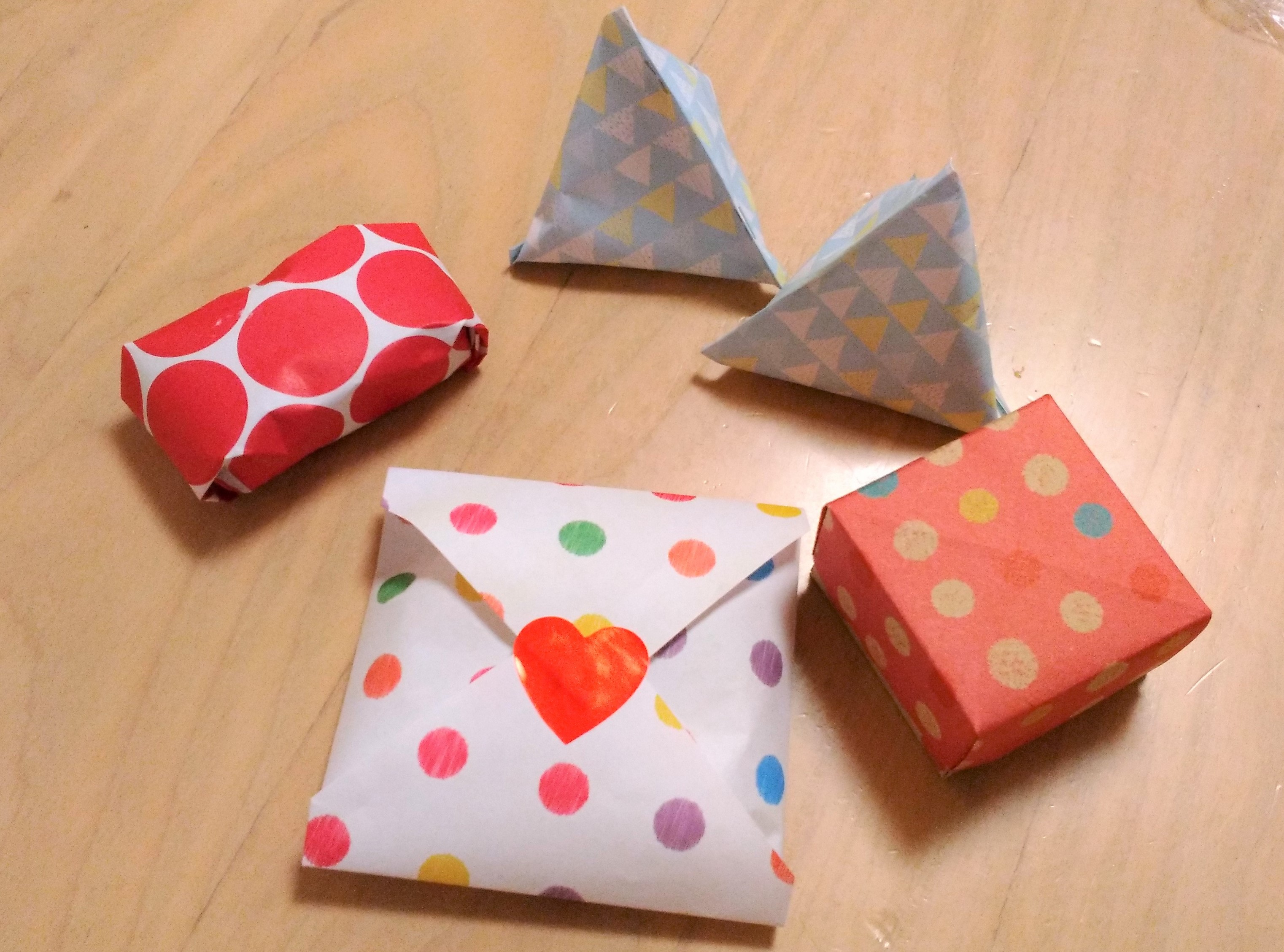折り紙を使った簡単＆かわいいラッピング4選【折り方・包み方画像で解説】 バレンタイン・プチギフトにもおすすめ
