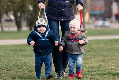 【賛否あり】迷子ひも（ハーネス）は必要？迷子ひも15選！賛成&反対意見とおすすめ