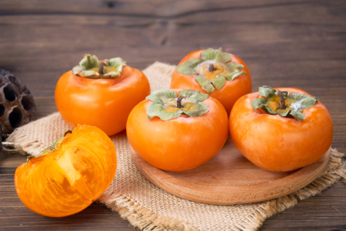 離乳食の柿はいつから?簡単レシピ9選&加熱・冷凍のコツを写真で紹介!