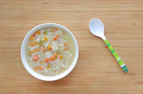 【管理栄養士監修】手足口病で食事ができないときのおすすめレシピ!子どもが嫌がらない食事のポイントと避けたいメニュー・注意点を解説